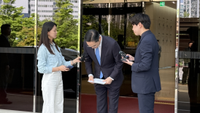 Samsung Chairman Lee Jae-yong bows in a public apology. 