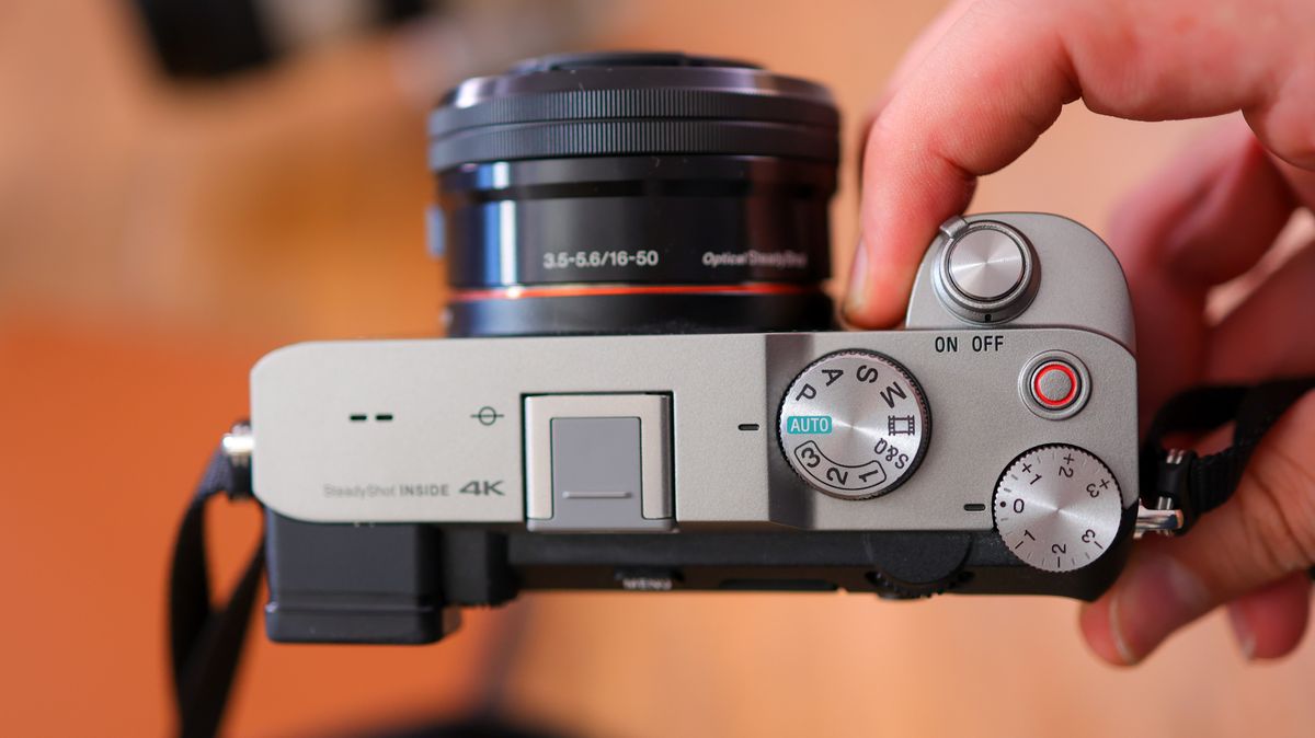 A photo of the Sony A7C