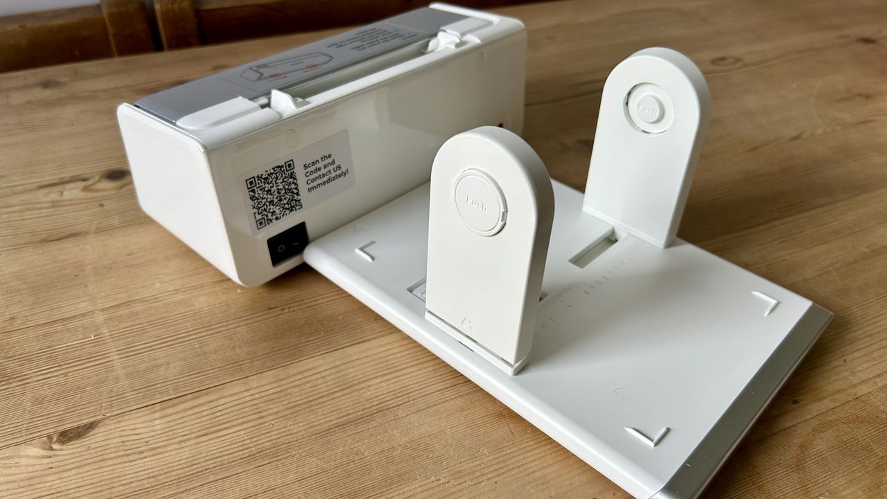 The Munbyn RealWriter 405B during our review in a home office