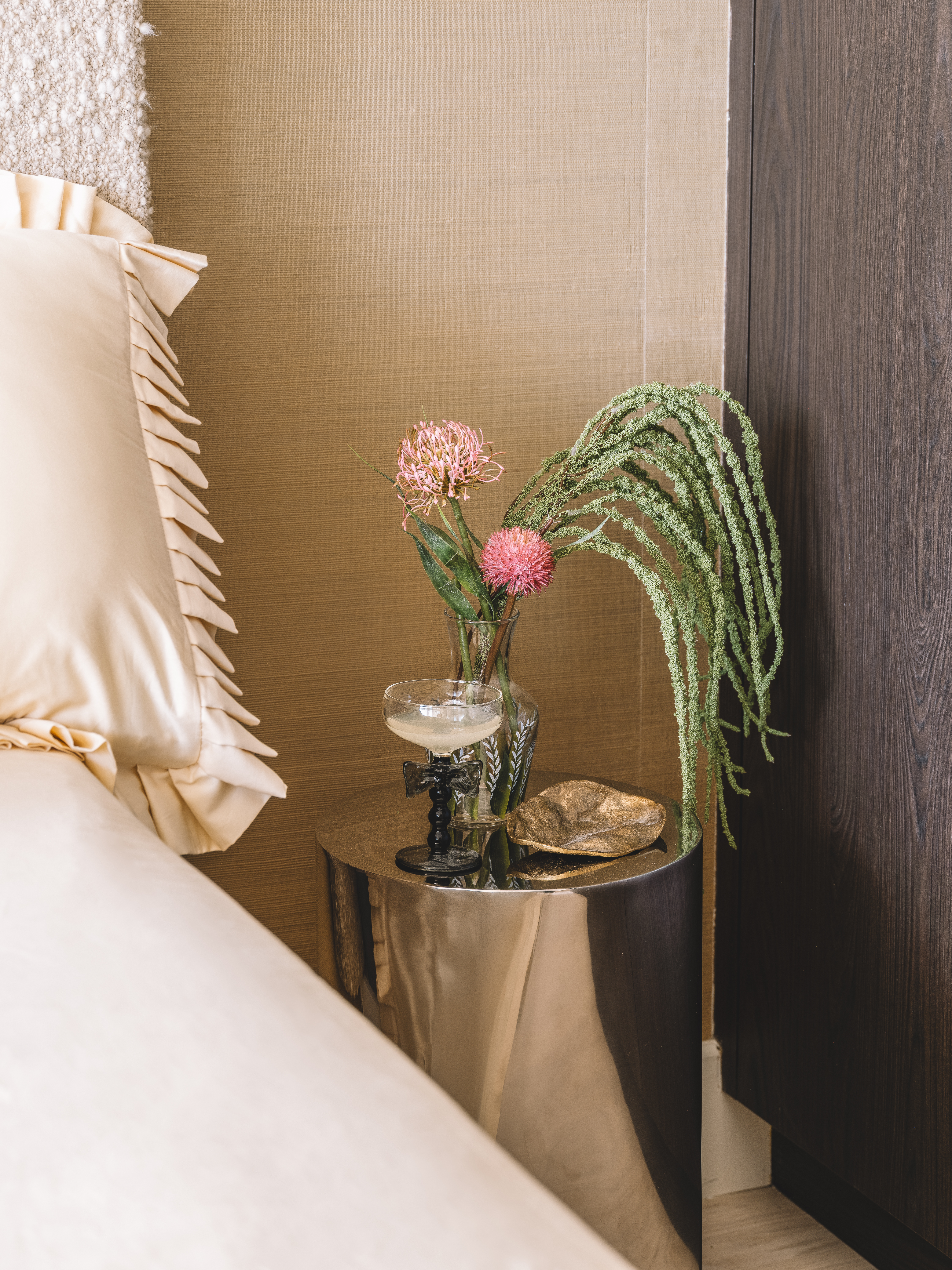 battersea apartment by house of honey