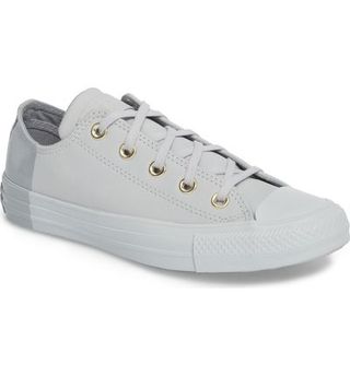 Shoe, Footwear, White, Sneakers, Product, Plimsoll shoe, Outdoor shoe, Walking shoe, Skate shoe, Athletic shoe,