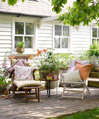 cottage patio ideas - decked area