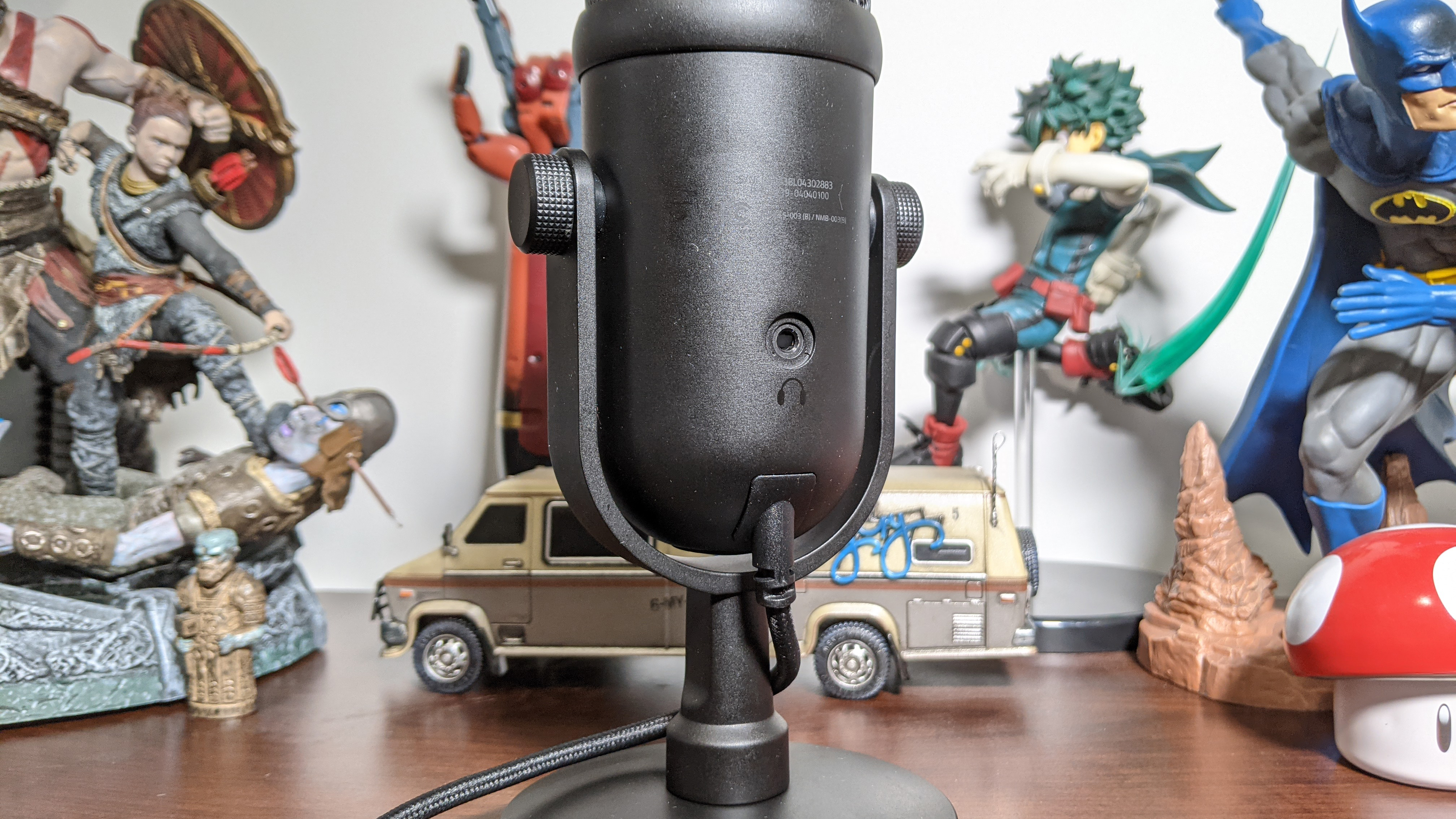 Razer Seiren V2 Pro review