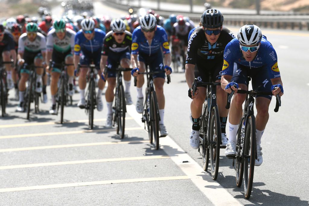 Deceuninck-QuickStep tried to attack and form an echelon during stage 4