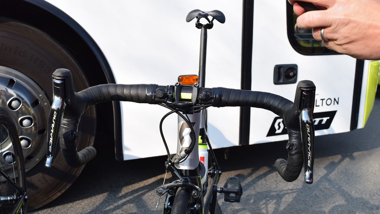 Mitchelton-Scott's Matteo Trentin has Di2 shifter buttons all over his cockpit setup