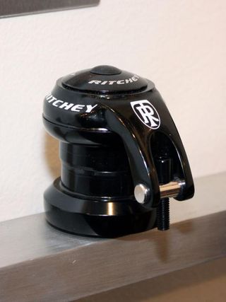 The integrated front brake housing stop on the Ritchey WCS Logic Cross headset includes a lot of drop to clear slammed stems.