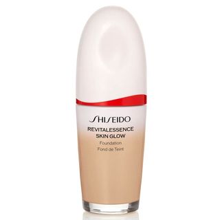 Shiseido Revitalessence Glow Foundation - 260 Cashmere