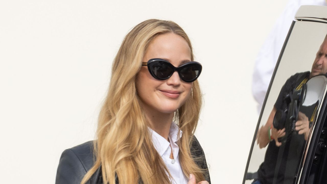 Jennifer Lawrence attends the Christian Dior Womenswear Spring/Summer 2024 show as part of Paris Fashion Week on September 26, 2023 in Paris, France