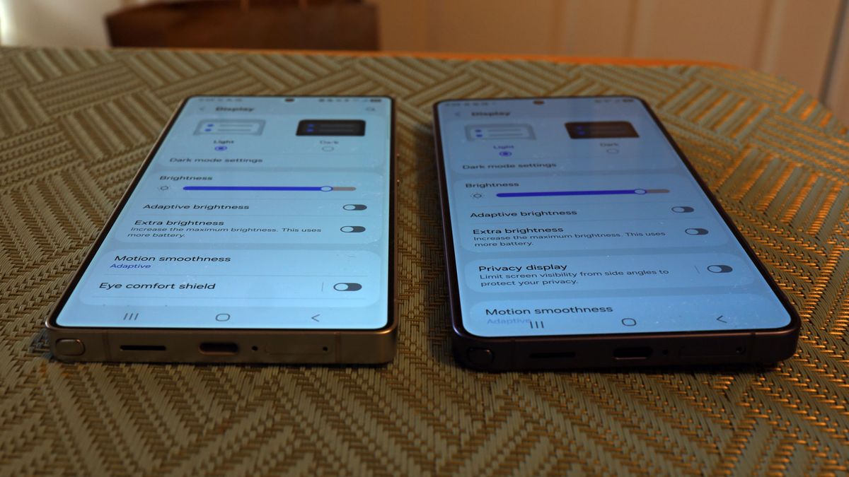 I just proved the Samsung Galaxy S26 Ultra screen is slightly dimmer than the S25 Ultra — but it doesn't make me love it any less