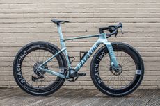Factor Elara gravel bike