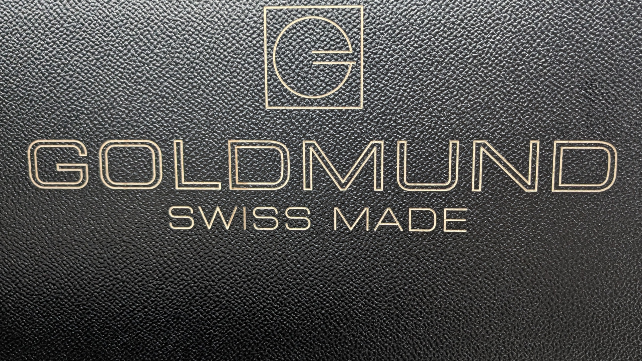 Goldmund trunk logo