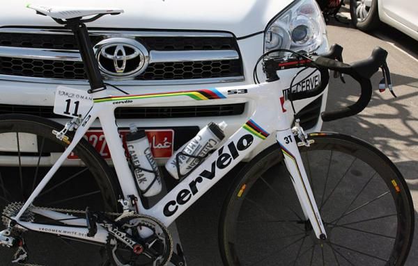 Thor Hushovd's special white Cervelo S3.
