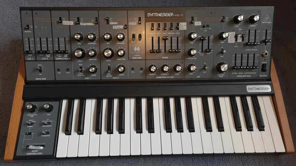 Behringer MS-5