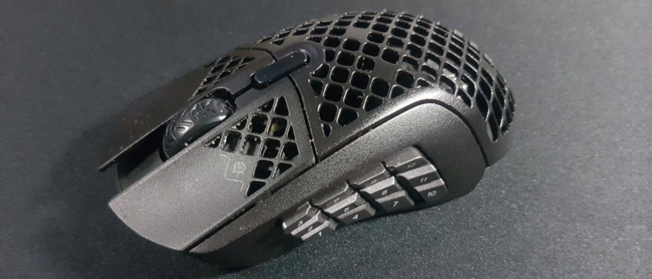SteelSeries Aerox 9 Wireless Review: More buttons - less weight | Tom's ...