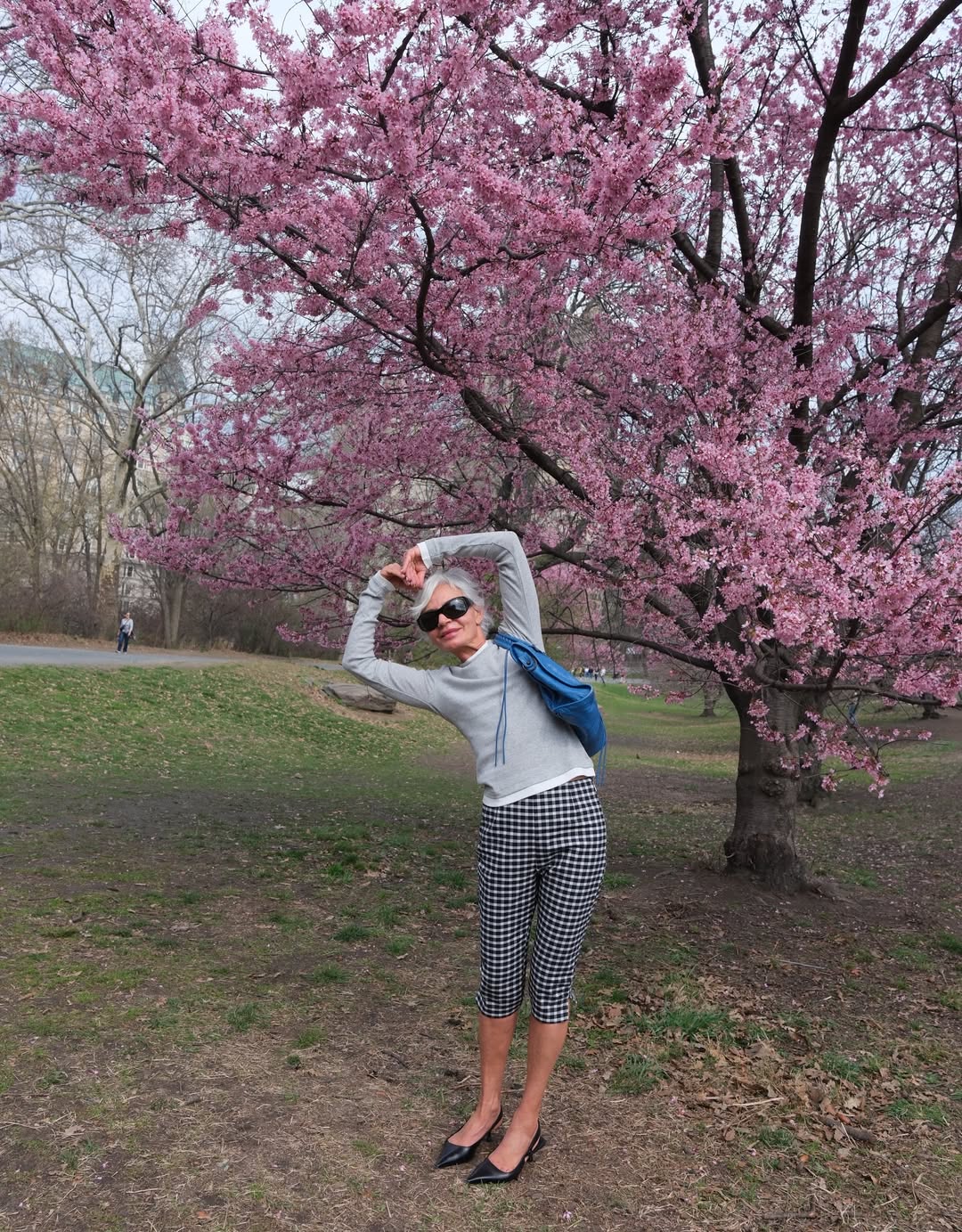 Grece Ghanem in capris