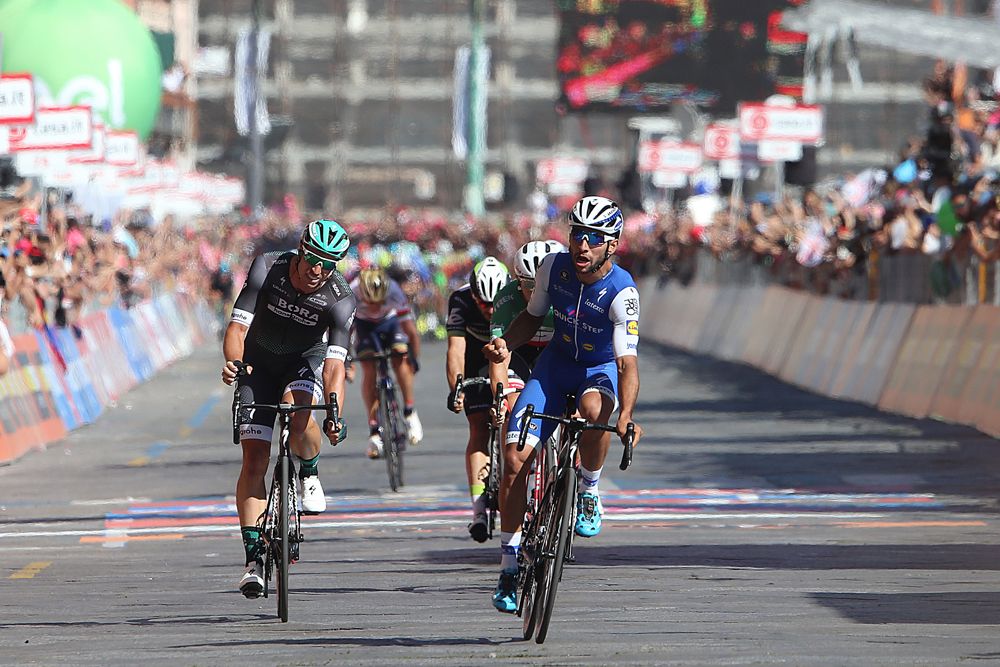 Fernando Gaviria (Quick-Step Floors) wins stage 3 of the Giro d'Italia