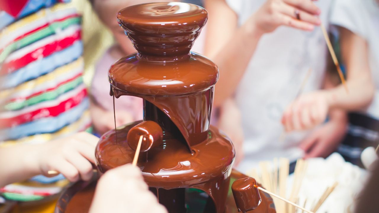 chocolate fountain