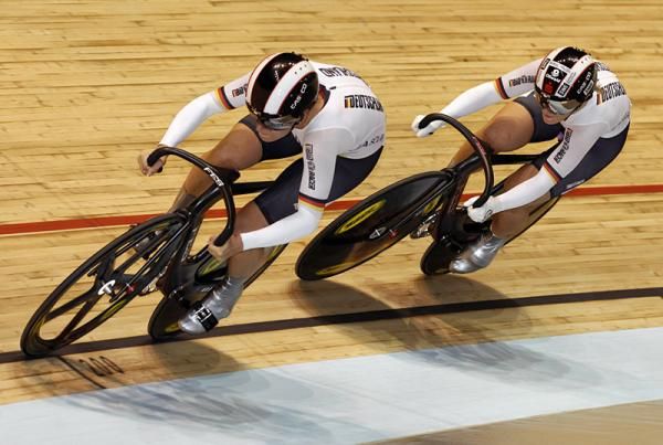 Germany's Miriam Welte and Kristina Vogel en route to gold in the team sprint.