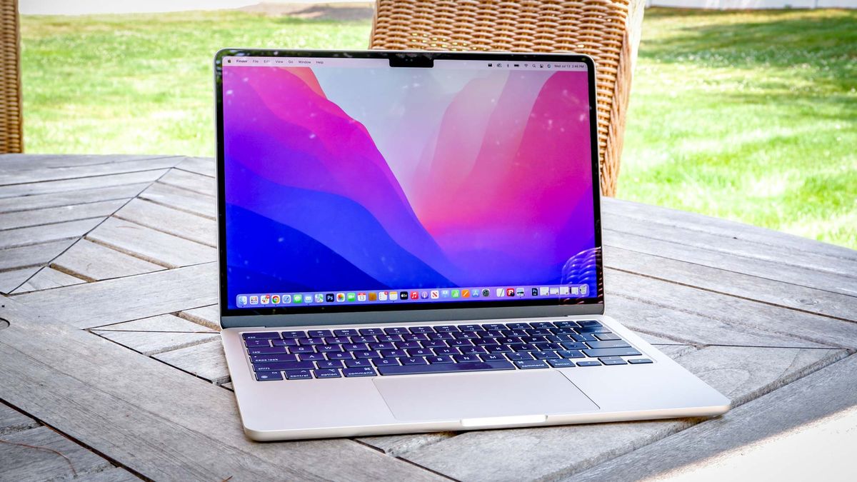 MacBook Air 15-inch should make 13-inch MacBook Pro irrelevant