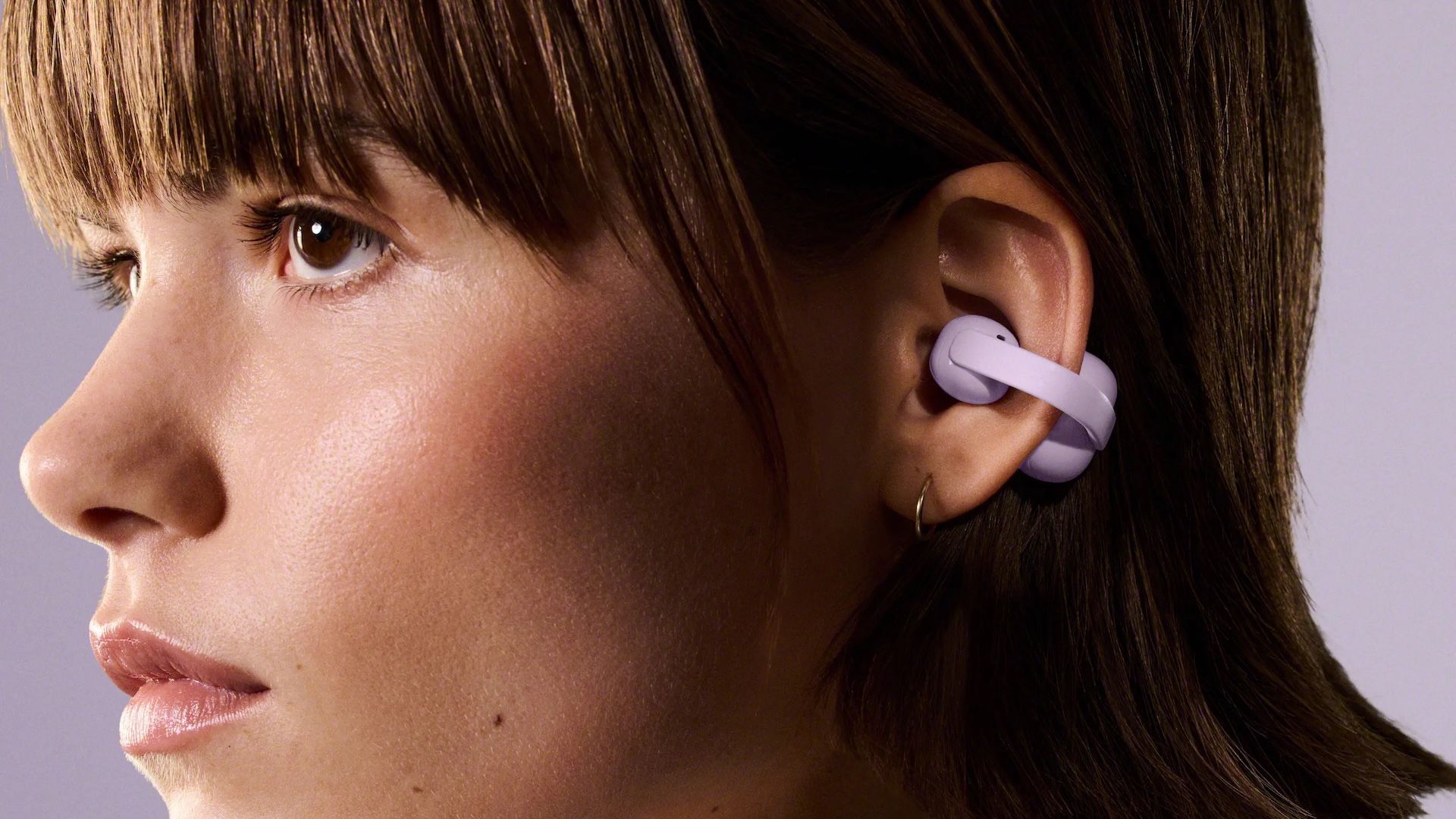 Sony LinkBuds Clips let you hear your music and the outside world at the same time