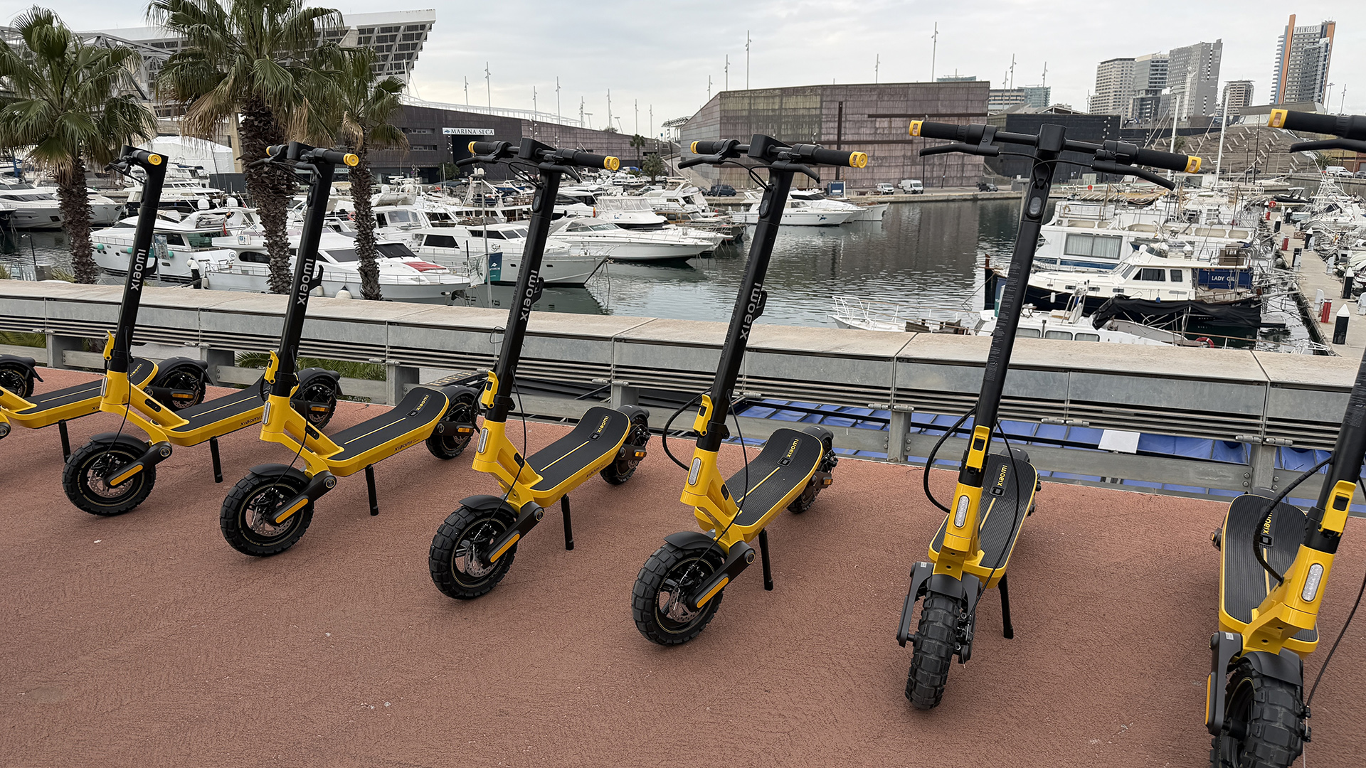 Xiaomi Scooter 6 Ultra ride