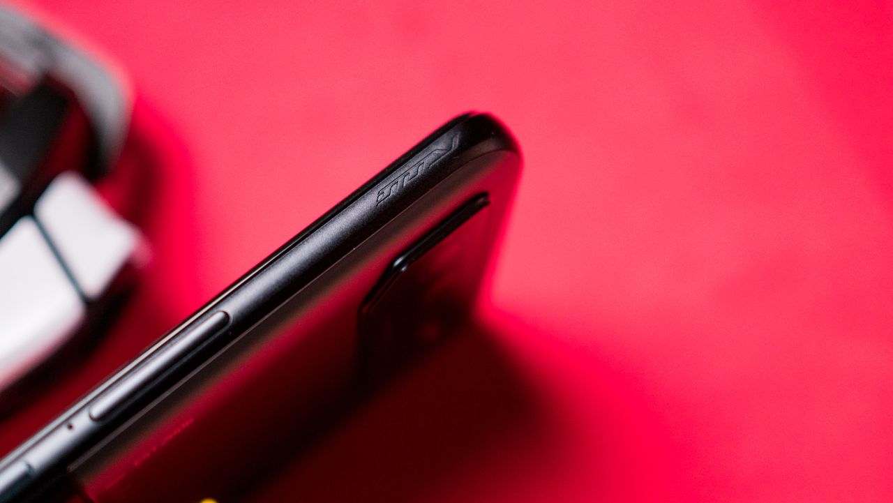 ASUS ROG Phone 6D Ultimate review