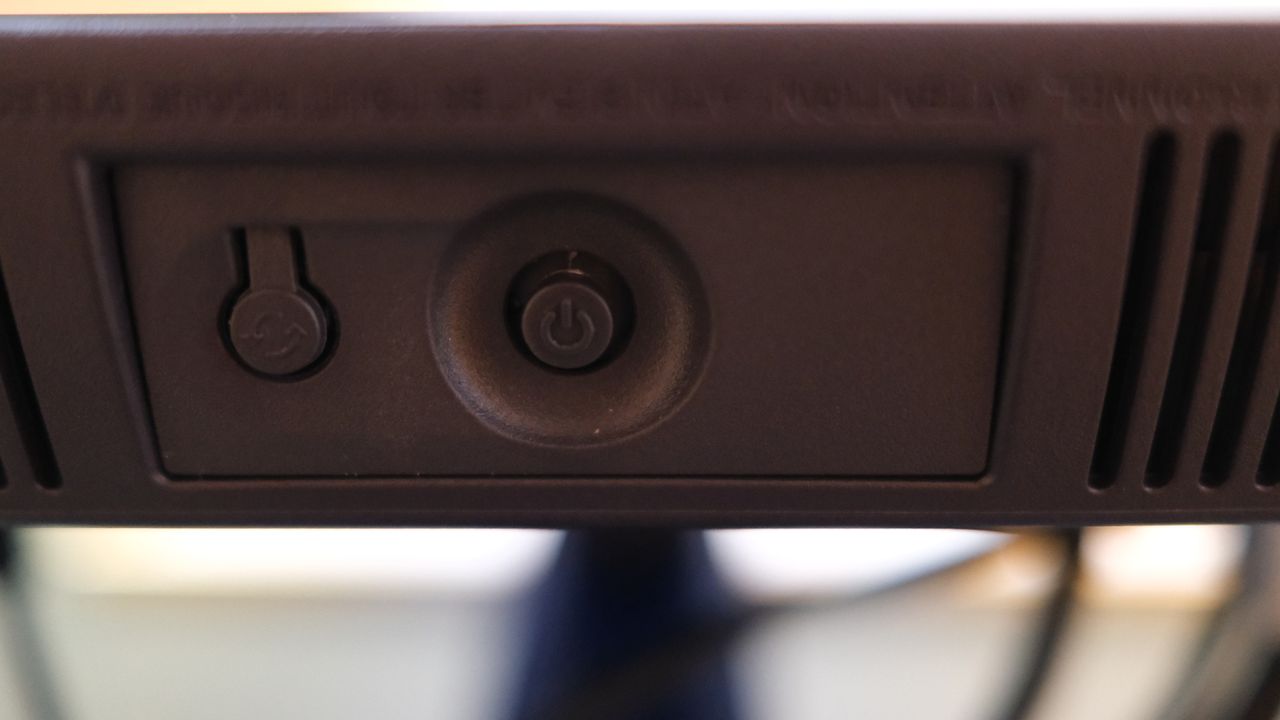 LG UltraGear OLED 27GX790B-B review