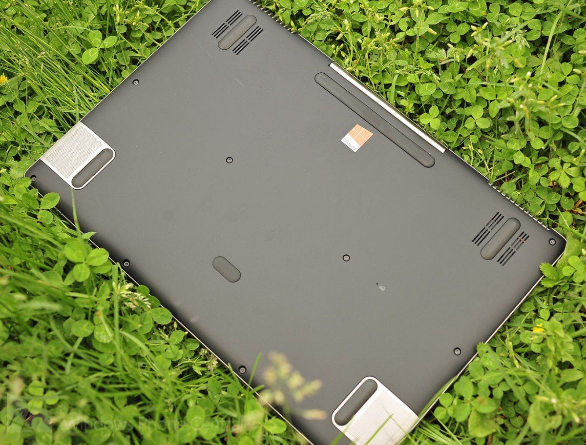 Acer Aspire R7 transforming Windows 8 laptop: A quick look at one of