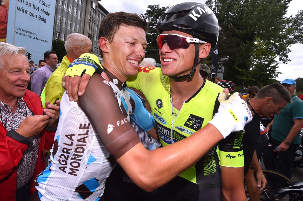 Oliver Naesen (AG2R) celebrates with brother Lawrence