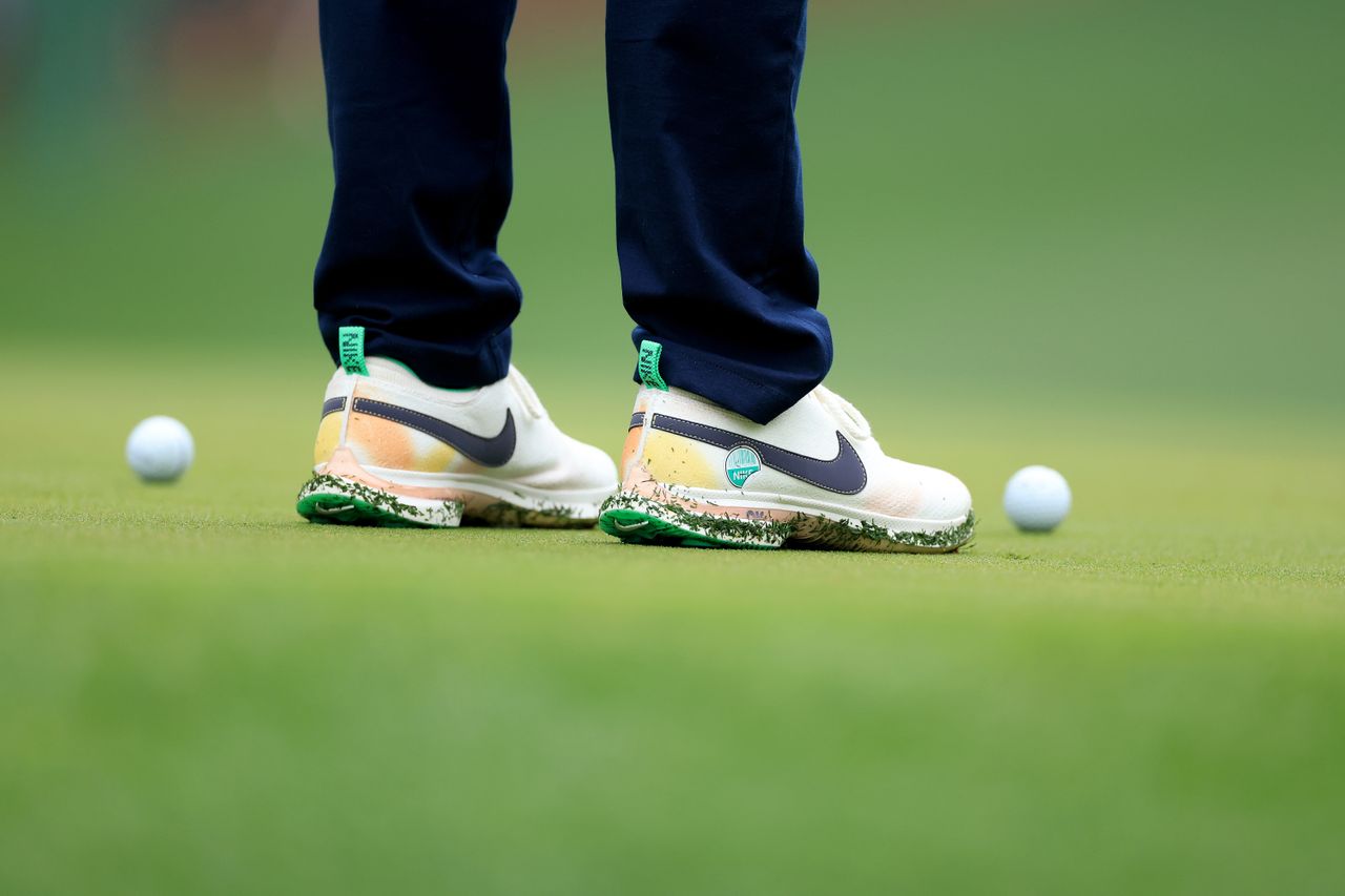 What Shoes Does Rory Mcilroy Wear 