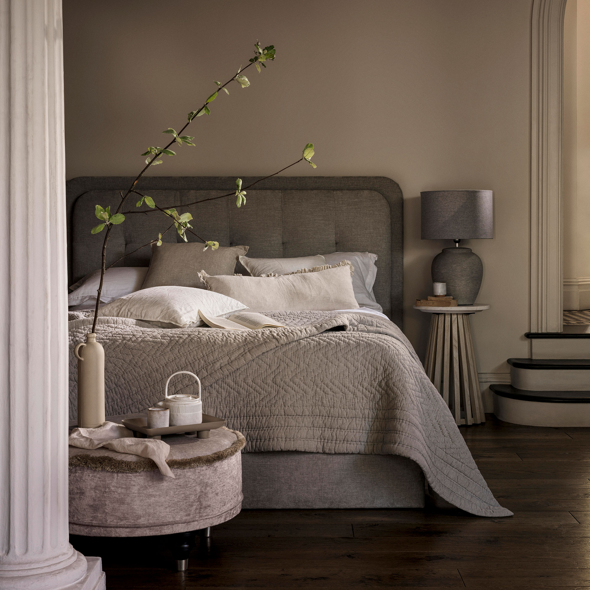 Neutral bedroom