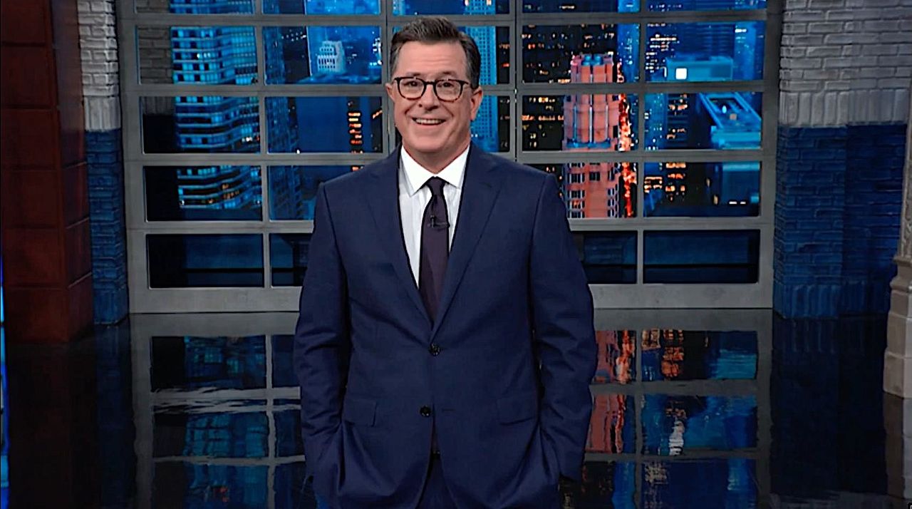 Stephen Colbert pans Mueller&amp;#039;s theater critics