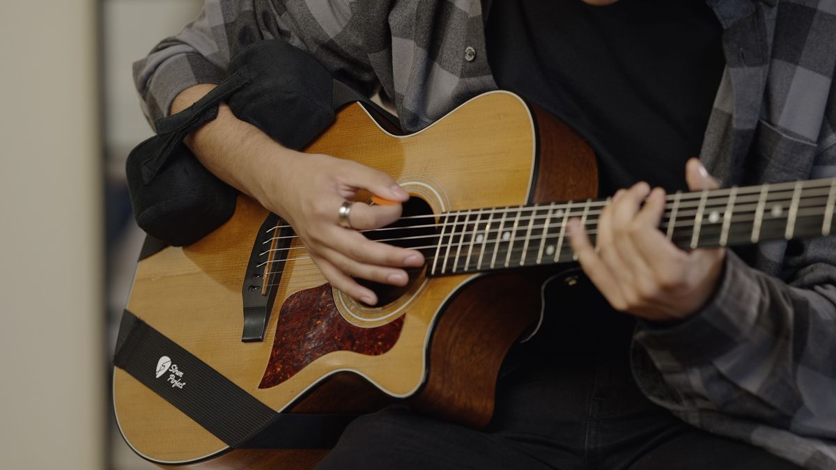 Strum Perfect guitar attachment
