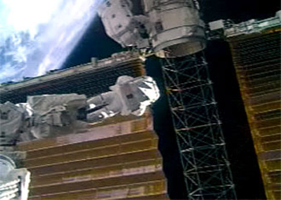 Astronauts Successfully Furl ISS Solar Wing in Extra Spacewalk