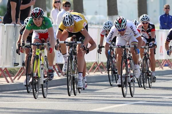 Monia Baccaille (SC MCipollini Giordana) sprints to stage 3 victory ahead of Giorgia Bronzini (Italy) and Rochelle Gilmore (Lotto Honda Team). Ellen van Dijk (HTC-HighRoad) was fourth.
