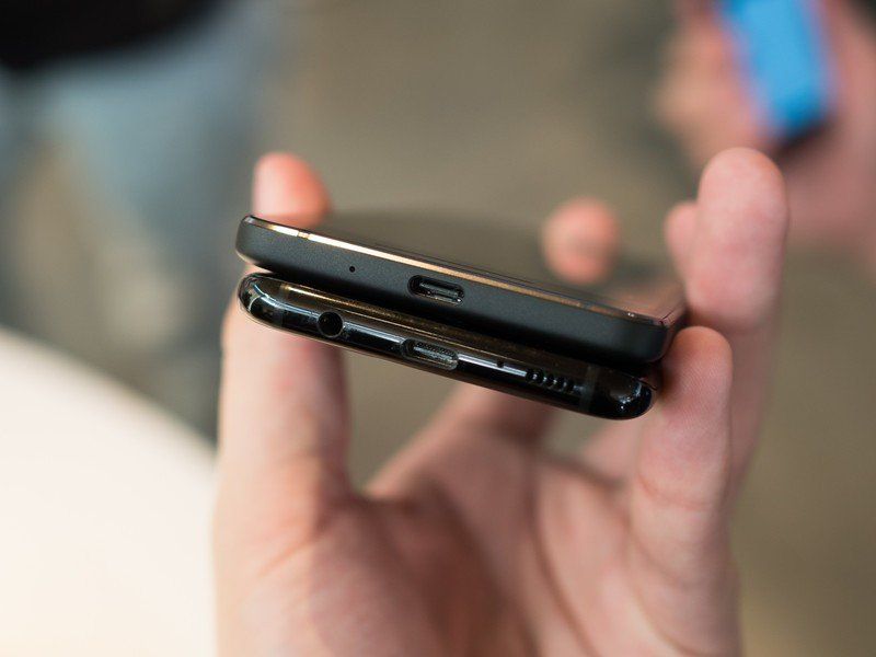 Google Pixel 2 and Galaxy S8