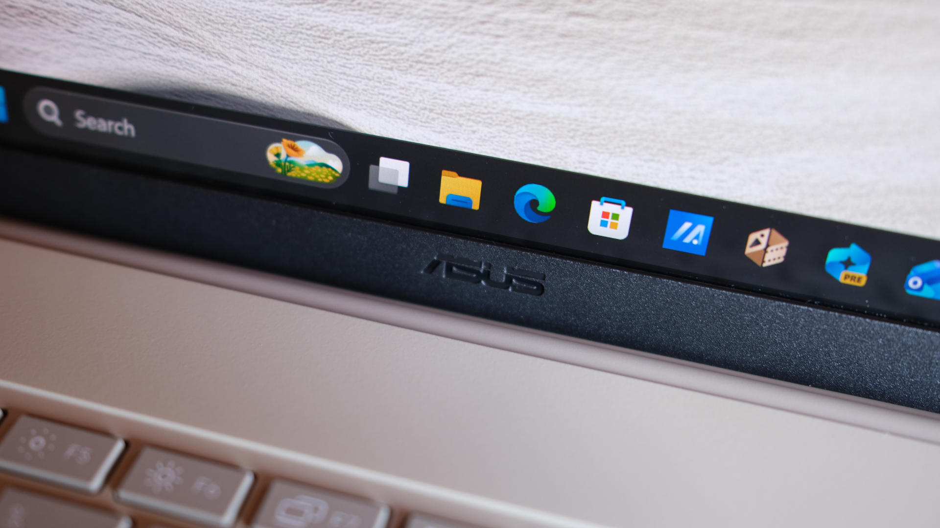 Asus Zenbook A16 review