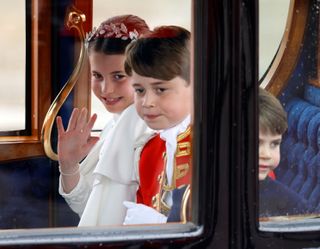 Prince George, Charlotte and Louis in royal carriage