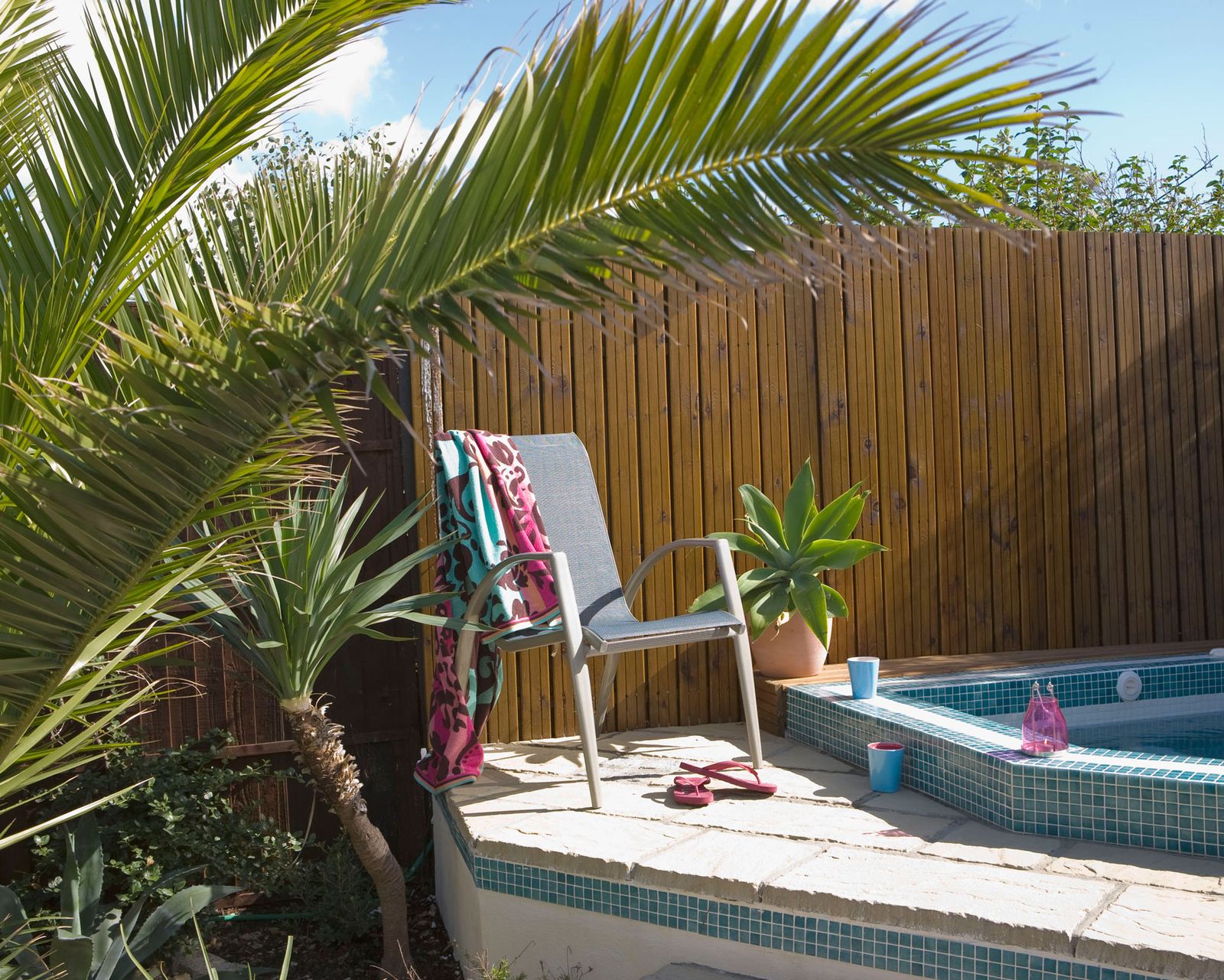 hot-tub-party-ideas-10-guaranteed-ways-to-have-a-good-time-gardeningetc