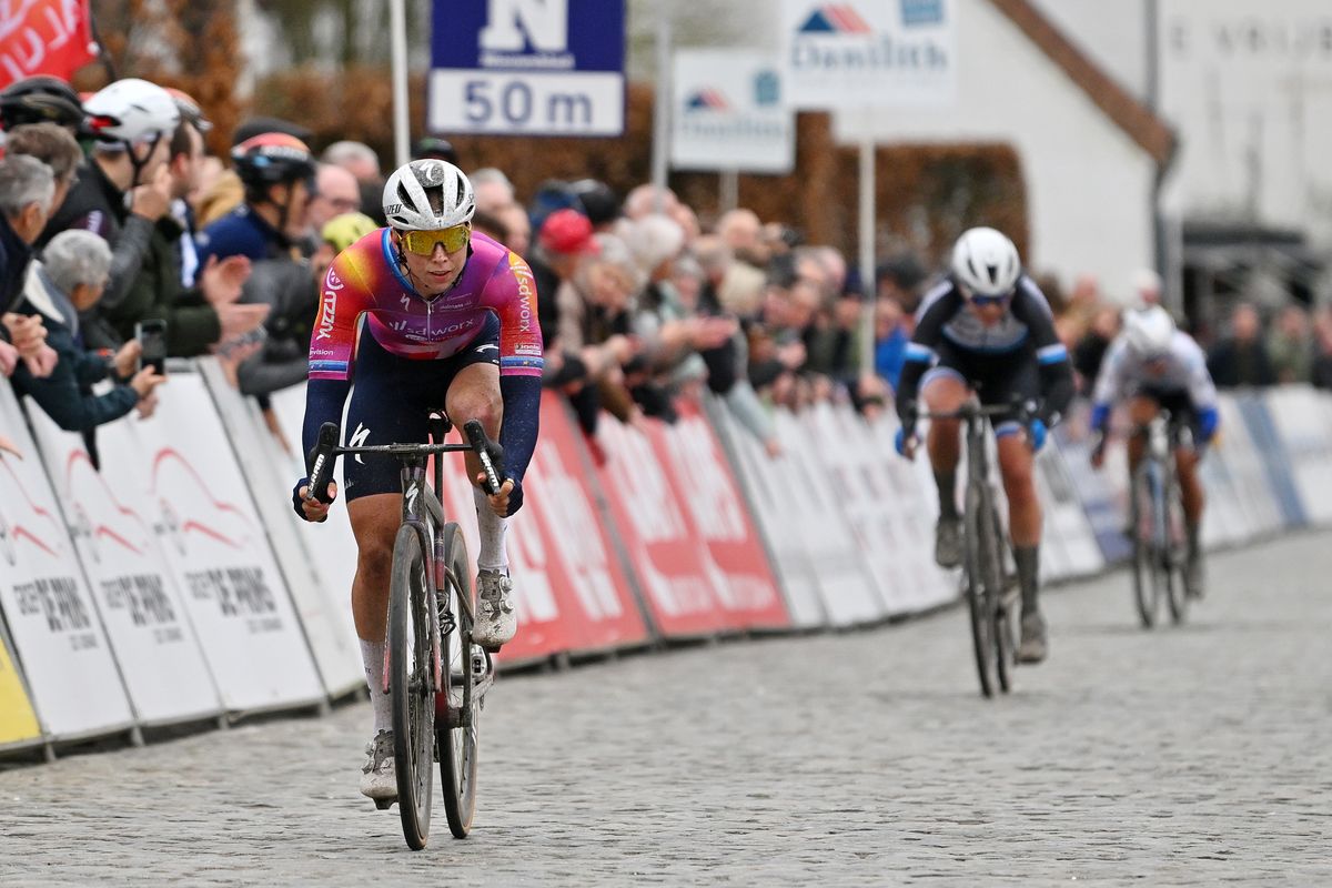 Wiebes eases home after sprinting to second