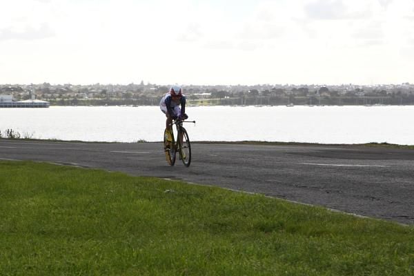Evelyn Stevens (HTC - Columbia Women) on the Bayside part of the race