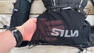 Silva Strive Light Black 10 running pack