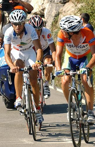 Danilo Di Luca (Liquigas) looks back at Valverde