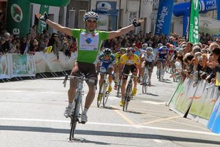 Points leader Anthony Ravard (Ag2R La Mondiale) wins the final stage, his second victory of the race.