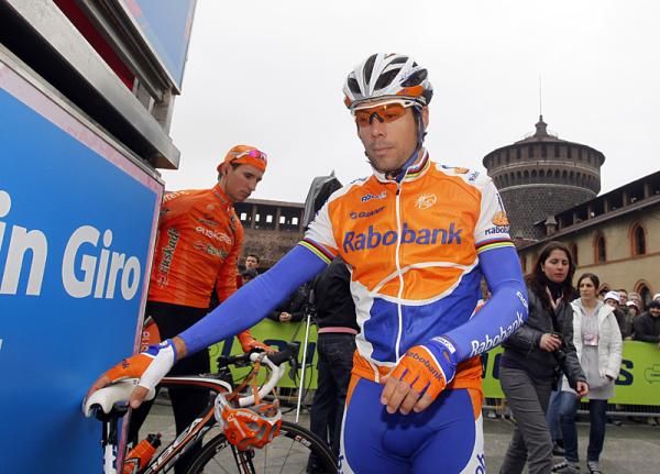 Oscar Freire (Rabobank) prior to the start.
