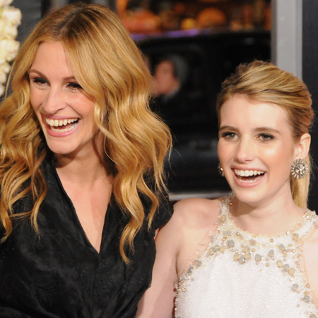 Actresses Julia Roberts and Emma Roberts arrive to the Los Angeles Premiere "Valentine's Day" at Grauman's Chinese Theatre on February 8, 2010 in Hollywood, California