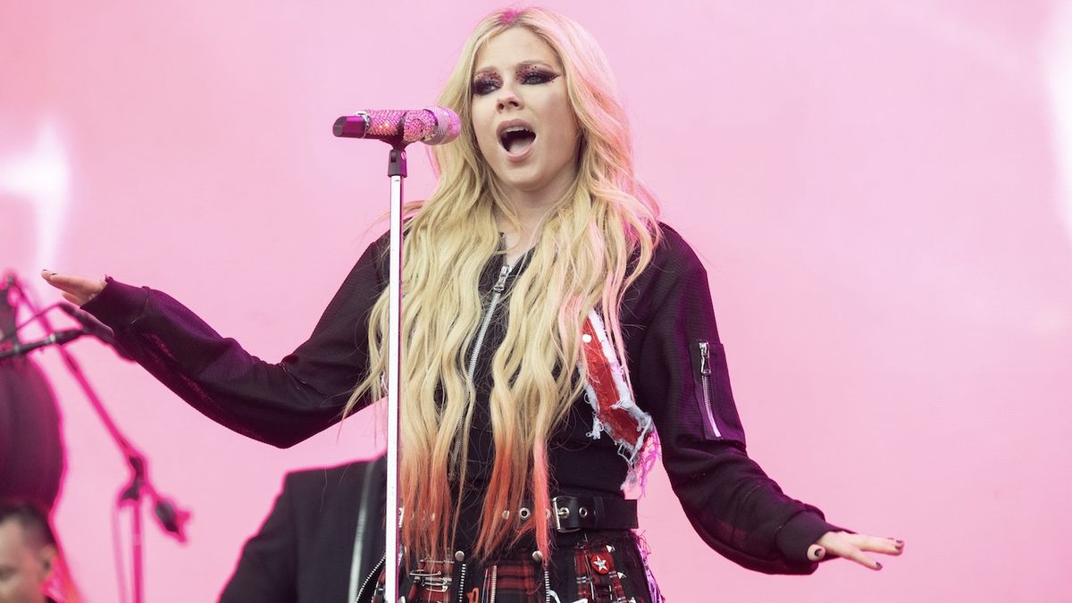 Avril at Glastonbury