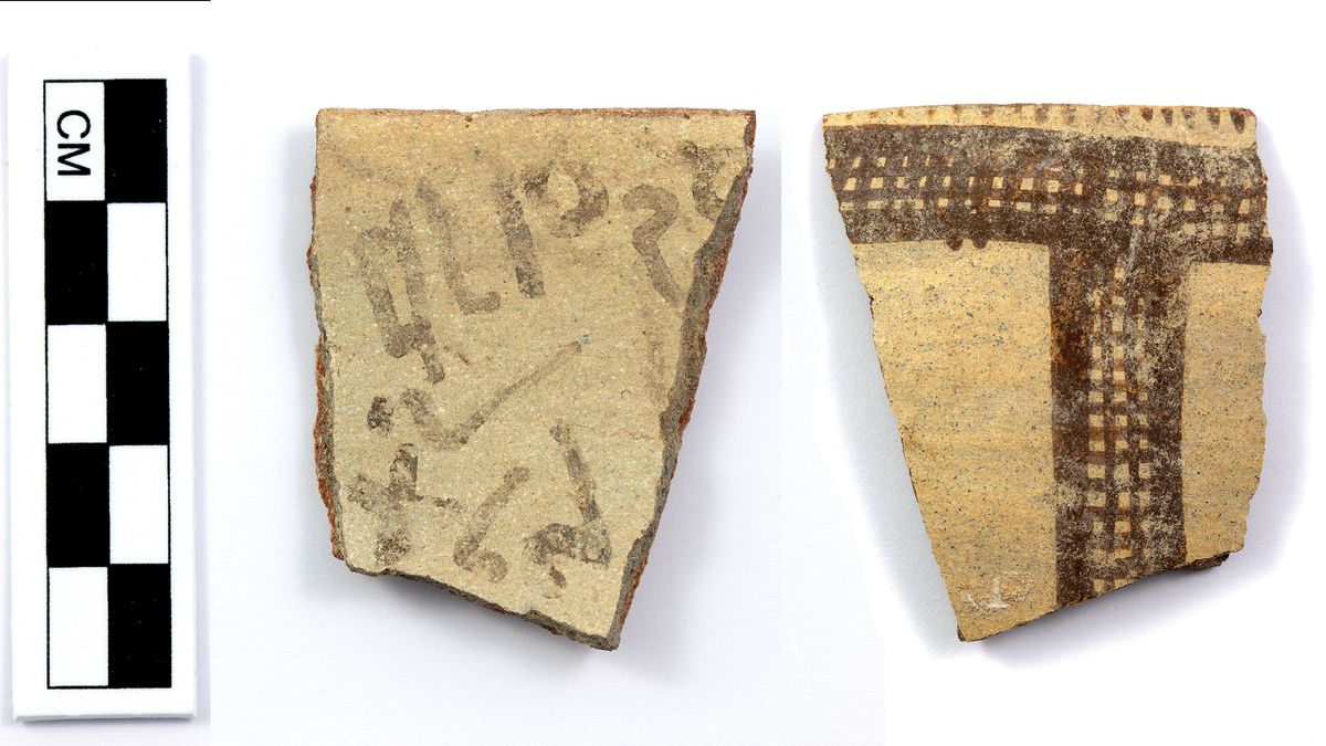 This inscription, written on a jar fragment, contains what may be a &quot;missing link&quot; in the history of alphabetic writing. It was recently discovered beside an ancient fortification at the site of Tel Lachish in Israel.