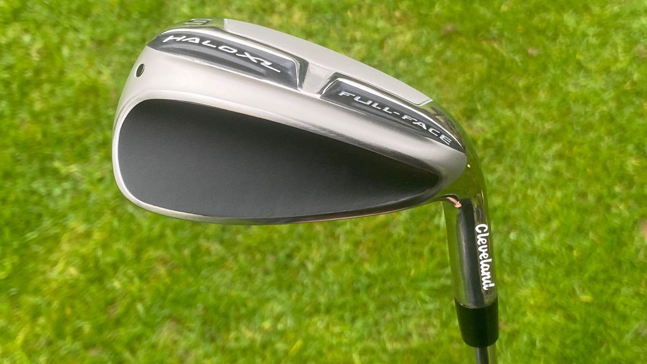 Photo of the Cleveland Halo XL Full-Face Iron