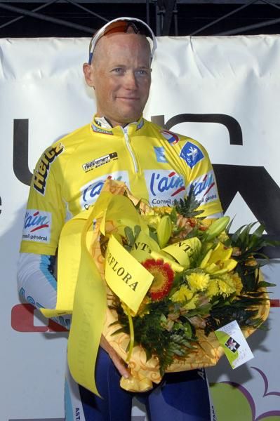 Chris Horner leads the Tour de l'Ain by 19 seconds.